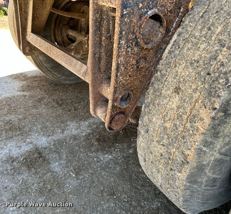 image for item DP8399 1960 Fruehauf end dump trailer