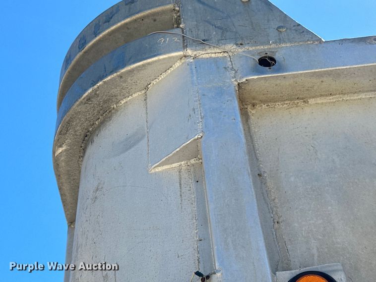 image for item DP8399 1960 Fruehauf end dump trailer