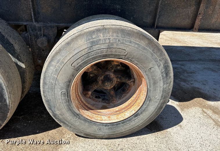 image for item DP8399 1960 Fruehauf end dump trailer