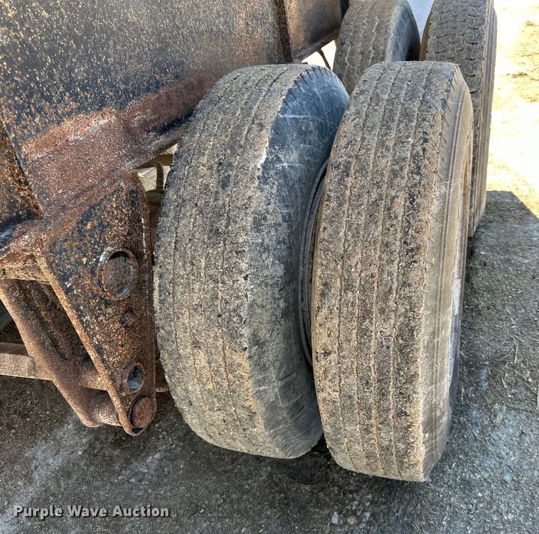 image for item DP8399 1960 Fruehauf end dump trailer