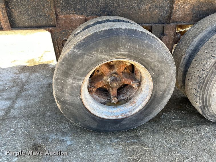 image for item DP8399 1960 Fruehauf end dump trailer