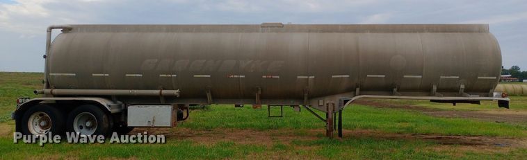 image for item DQ7210 1979 VIM tank trailer