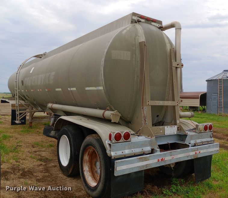 image for item DQ7210 1979 VIM tank trailer