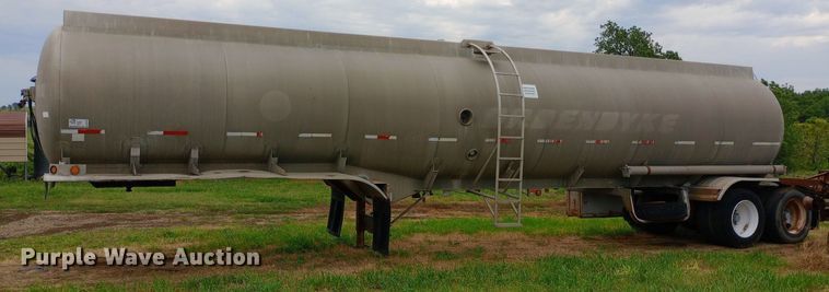 image for item DQ7210 1979 VIM tank trailer