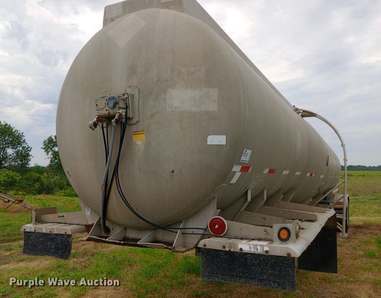 image for item DQ7210 1979 VIM tank trailer