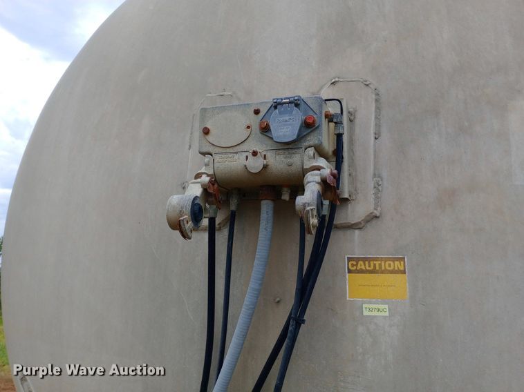 image for item DQ7210 1979 VIM tank trailer