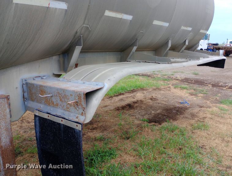 image for item DQ7210 1979 VIM tank trailer