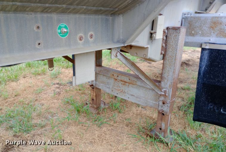 image for item DQ7210 1979 VIM tank trailer