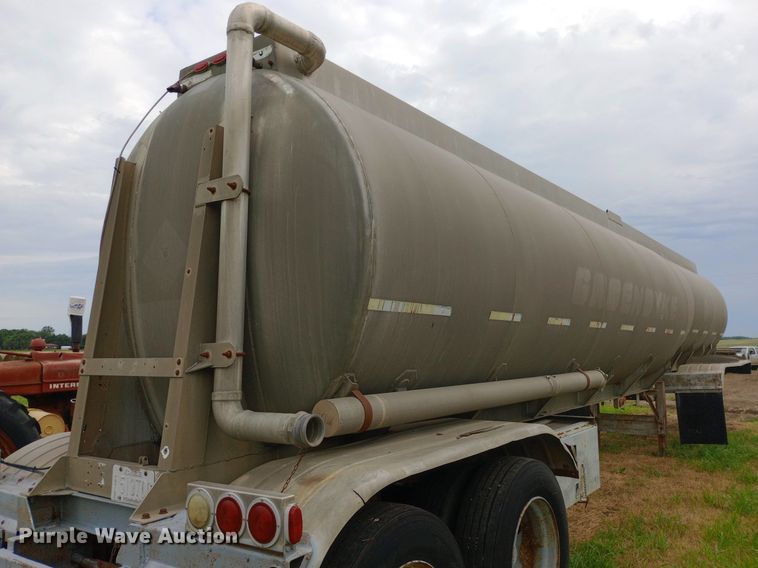 image for item DQ7210 1979 VIM tank trailer