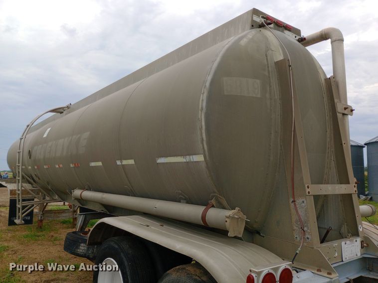 image for item DQ7210 1979 VIM tank trailer