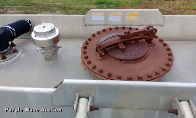 image for item DQ7210 1979 VIM tank trailer