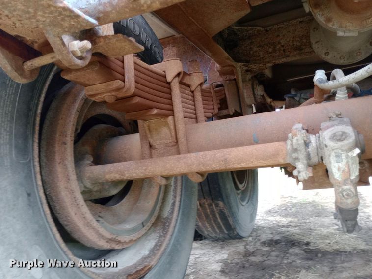 image for item DQ7210 1979 VIM tank trailer