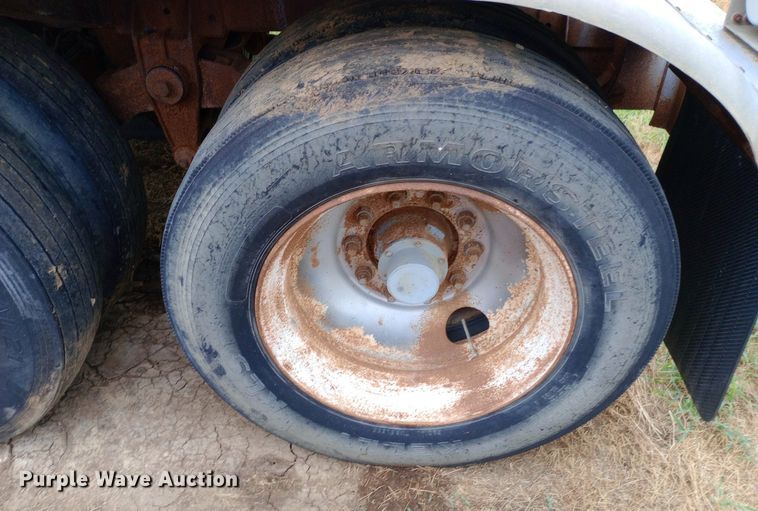 image for item DQ7210 1979 VIM tank trailer