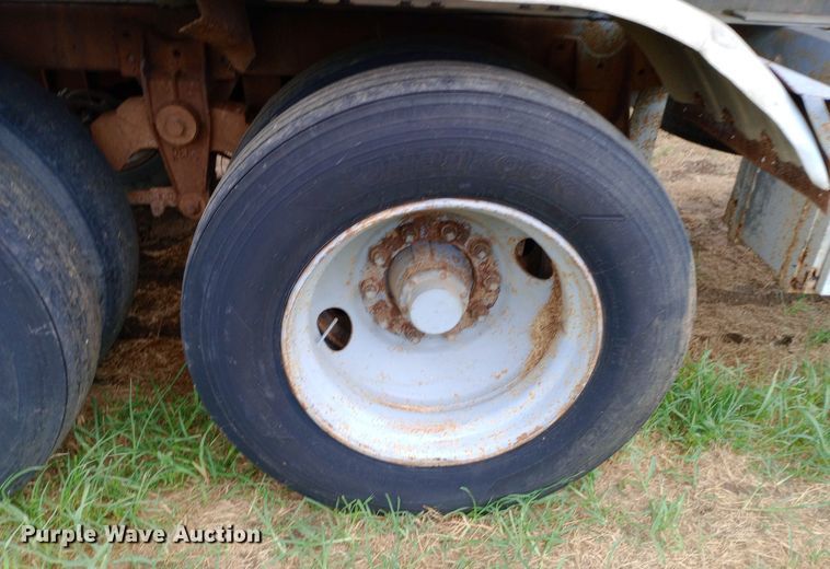 image for item DQ7210 1979 VIM tank trailer