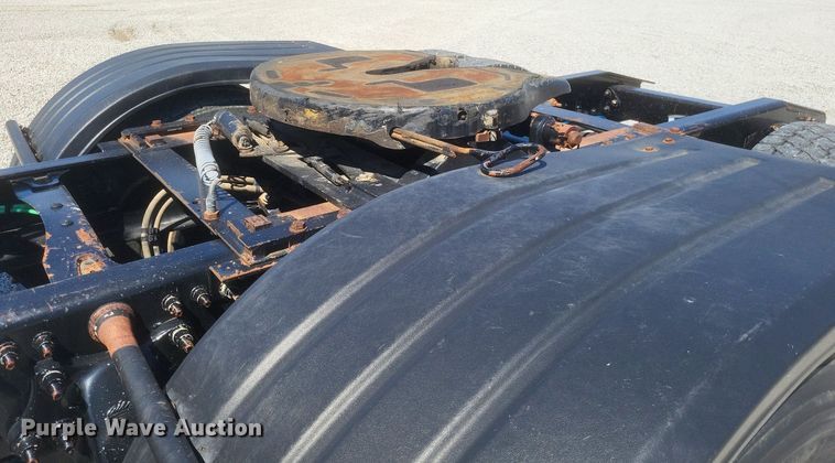 image for item DR4849 2017 Freightliner  Cascadia 113 semi truck