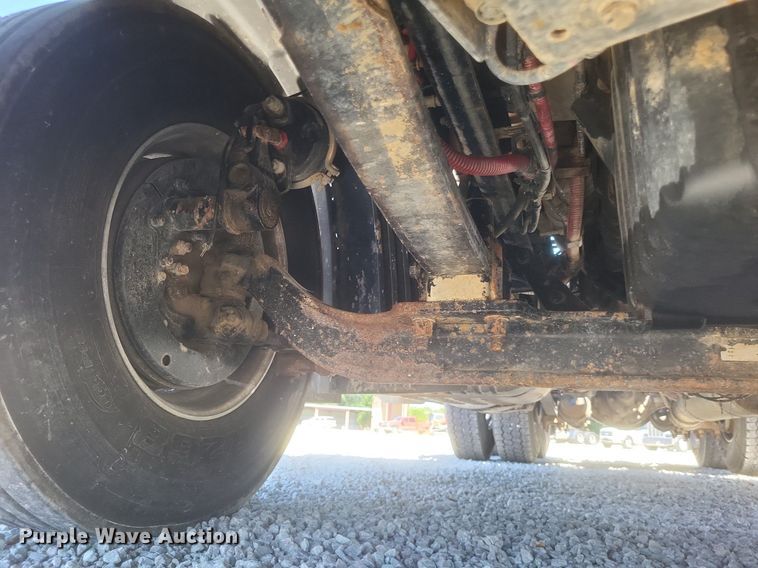 image for item DR4849 2017 Freightliner  Cascadia 113 semi truck