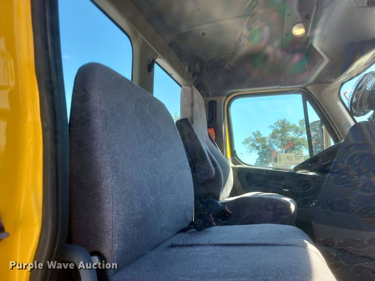 image for item DR4849 2017 Freightliner  Cascadia 113 semi truck