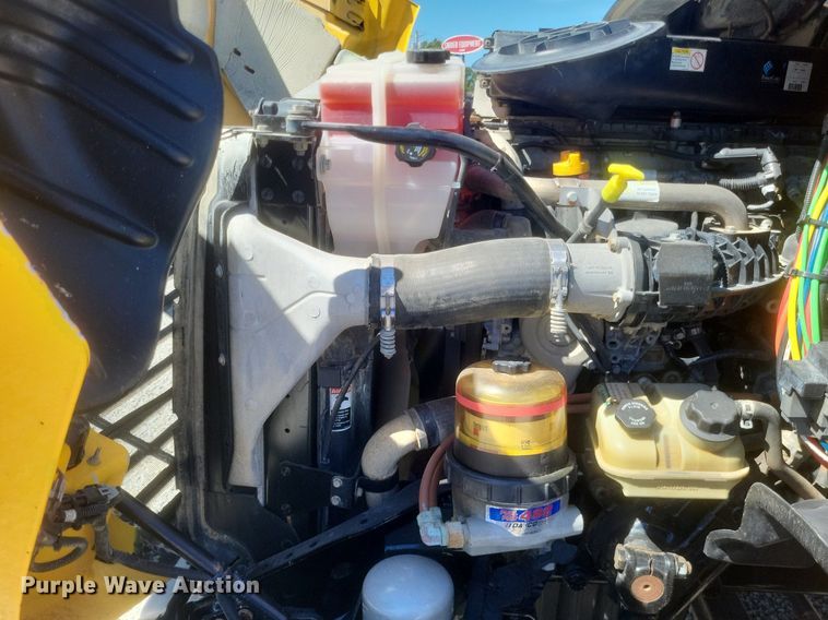 image for item DR4849 2017 Freightliner  Cascadia 113 semi truck