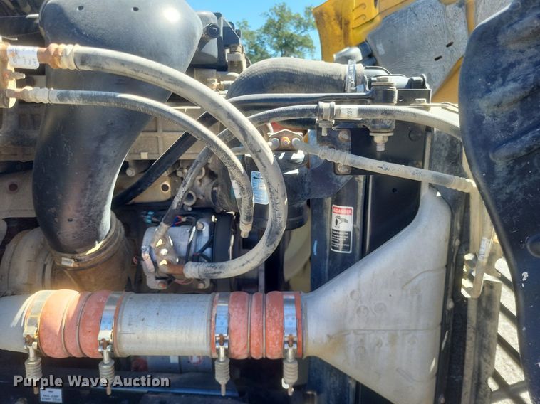 image for item DR4849 2017 Freightliner  Cascadia 113 semi truck