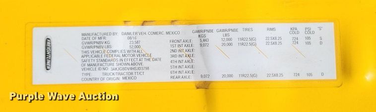 image for item DR4849 2017 Freightliner  Cascadia 113 semi truck