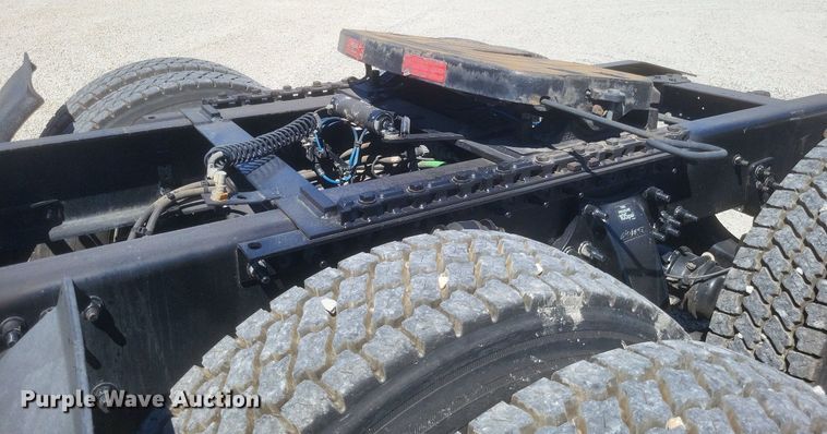 image for item DR4850 2016 Freightliner  Cascadia 125 Evolution  semi truck