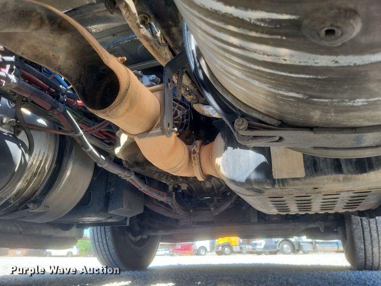 image for item DR4850 2016 Freightliner  Cascadia 125 Evolution  semi truck