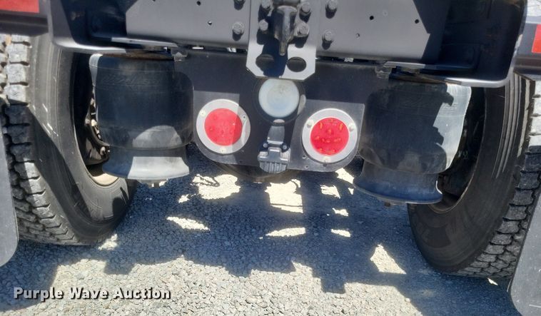 image for item DR4850 2016 Freightliner  Cascadia 125 Evolution  semi truck