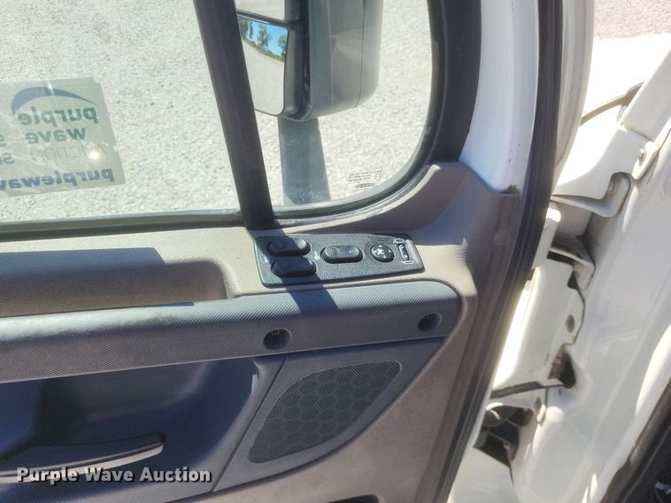 image for item DR4850 2016 Freightliner  Cascadia 125 Evolution  semi truck