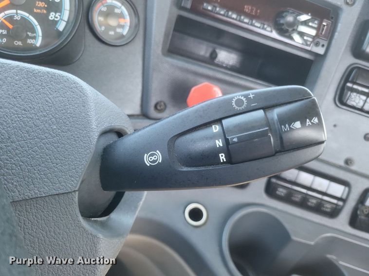 image for item DR4850 2016 Freightliner  Cascadia 125 Evolution  semi truck