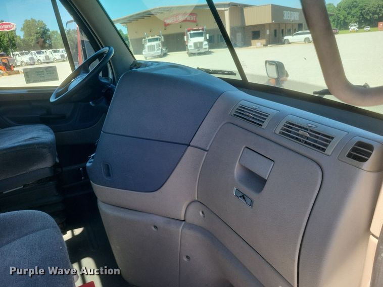 image for item DR4850 2016 Freightliner  Cascadia 125 Evolution  semi truck