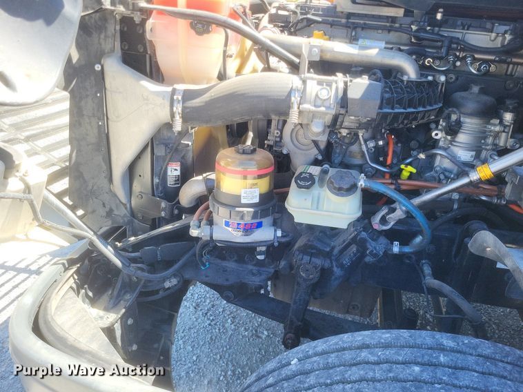 image for item DR4850 2016 Freightliner  Cascadia 125 Evolution  semi truck