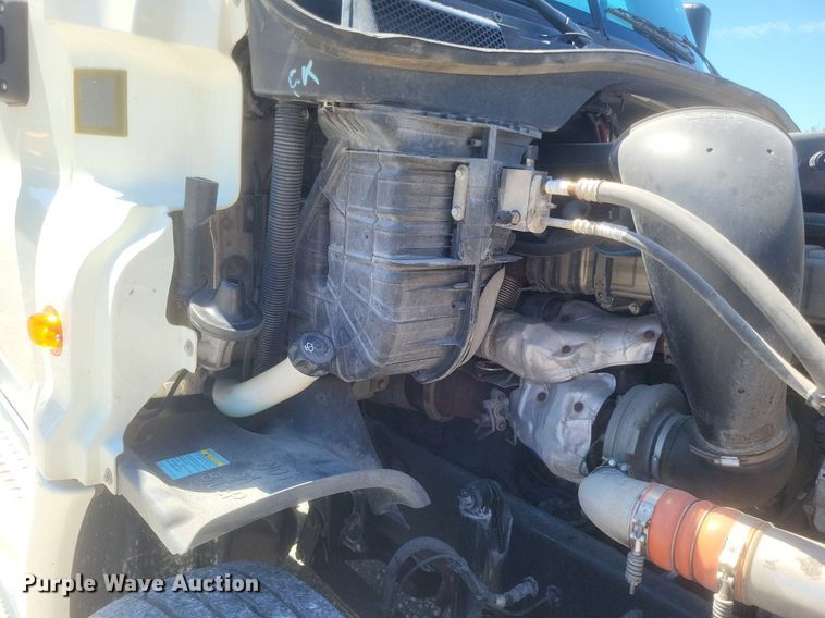 image for item DR4850 2016 Freightliner  Cascadia 125 Evolution  semi truck