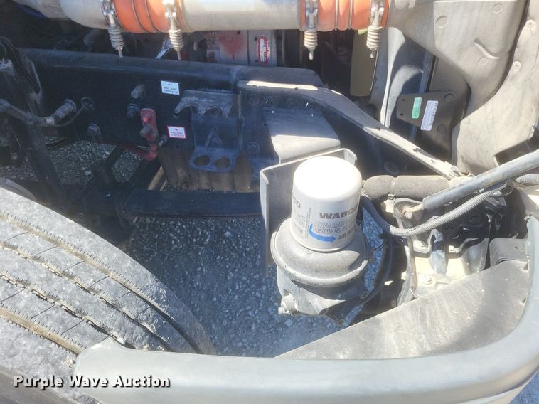 image for item DR4850 2016 Freightliner  Cascadia 125 Evolution  semi truck