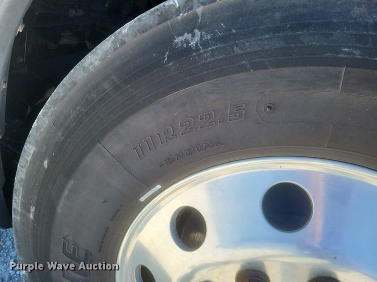 image for item DR4850 2016 Freightliner  Cascadia 125 Evolution  semi truck