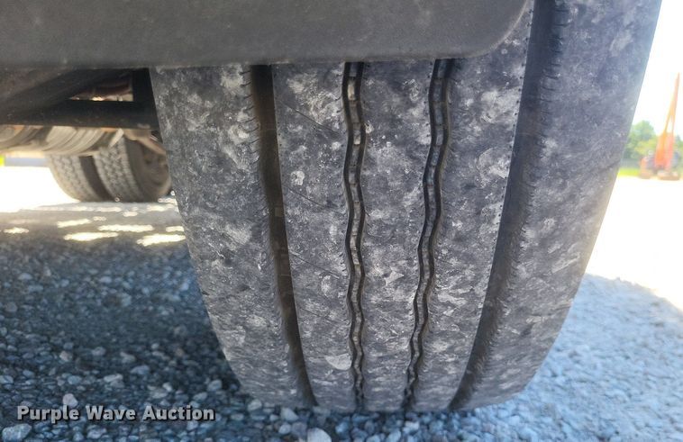 image for item DR4850 2016 Freightliner  Cascadia 125 Evolution  semi truck