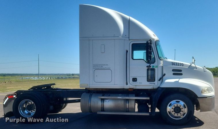 image for item DR4853 2005 Mack CX612 semi truck