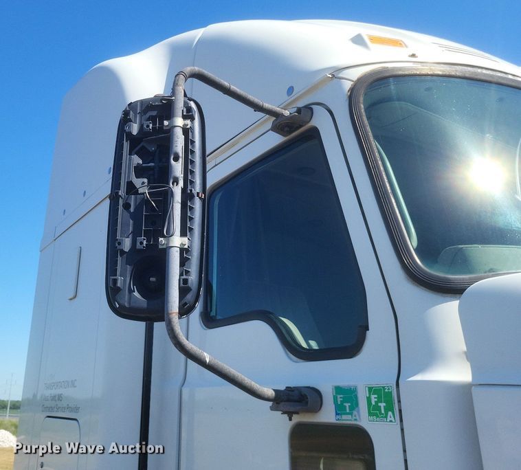 image for item DR4853 2005 Mack CX612 semi truck