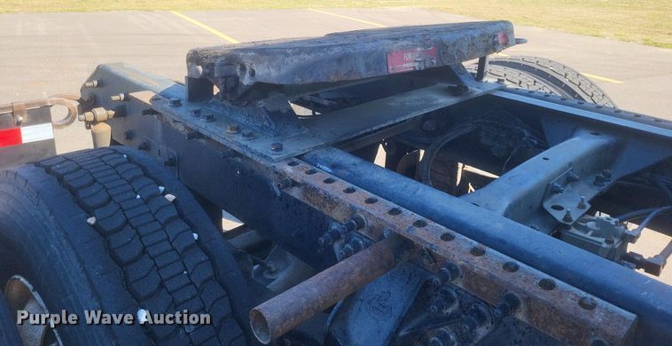 image for item DR4853 2005 Mack CX612 semi truck