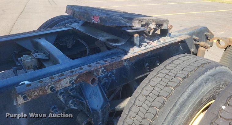 image for item DR4853 2005 Mack CX612 semi truck