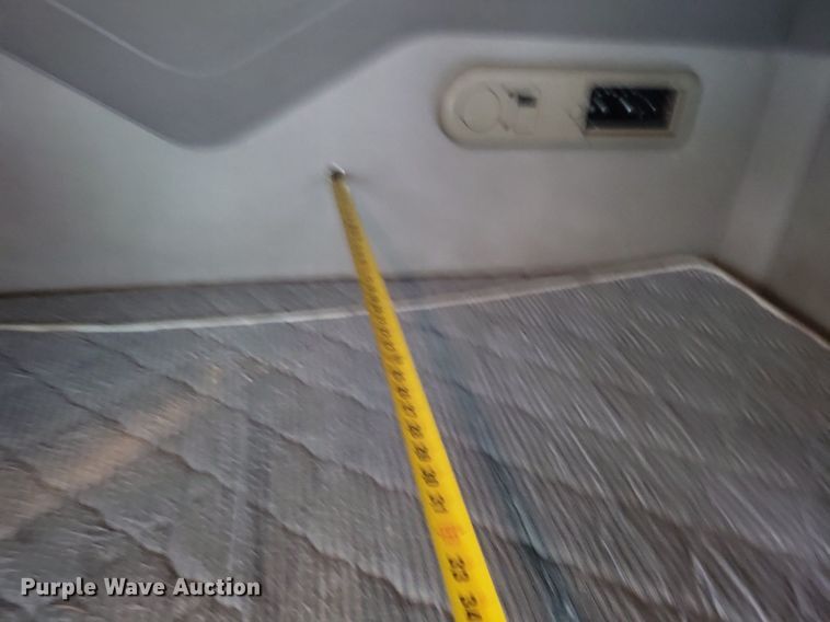 image for item DR4853 2005 Mack CX612 semi truck