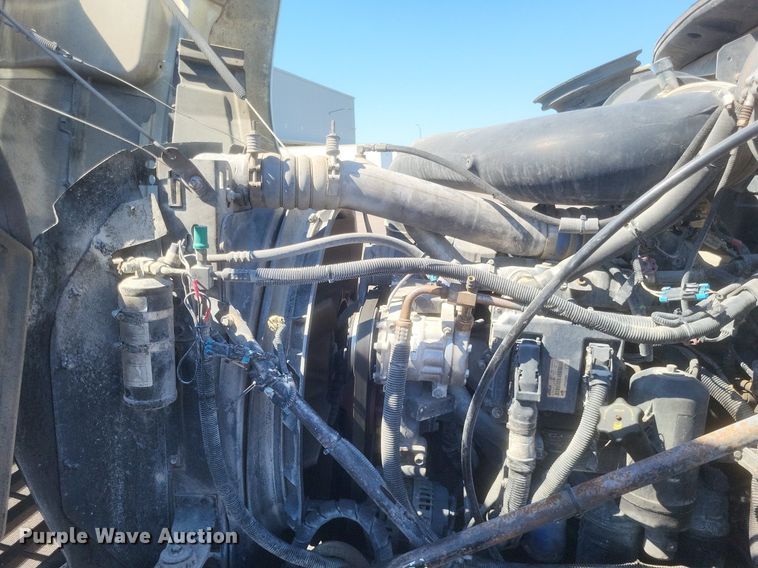 image for item DR4853 2005 Mack CX612 semi truck