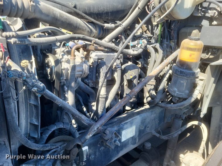 image for item DR4853 2005 Mack CX612 semi truck