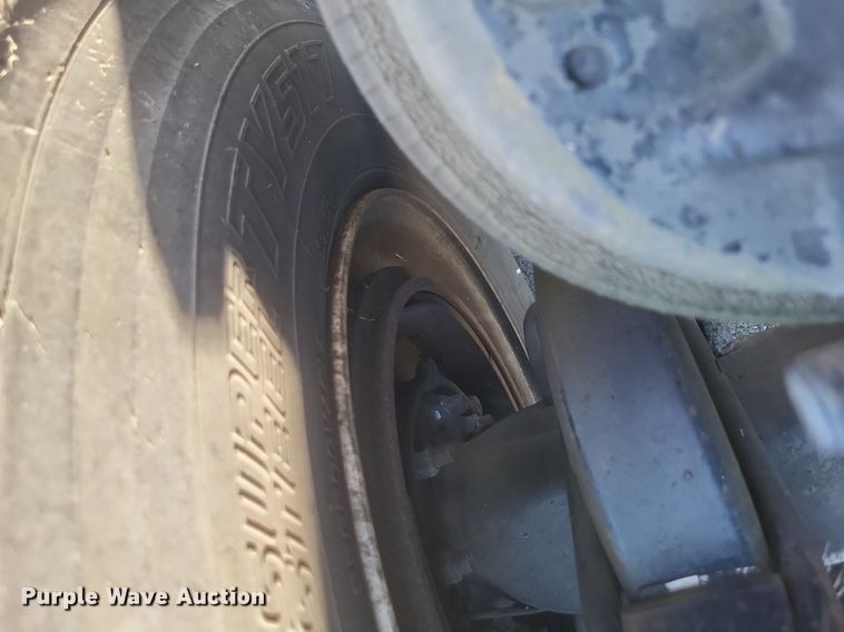 image for item DR4853 2005 Mack CX612 semi truck