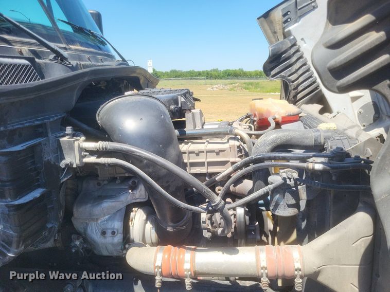 image for item DR4854 2015 Freightliner  Cascadia 125 semi truck