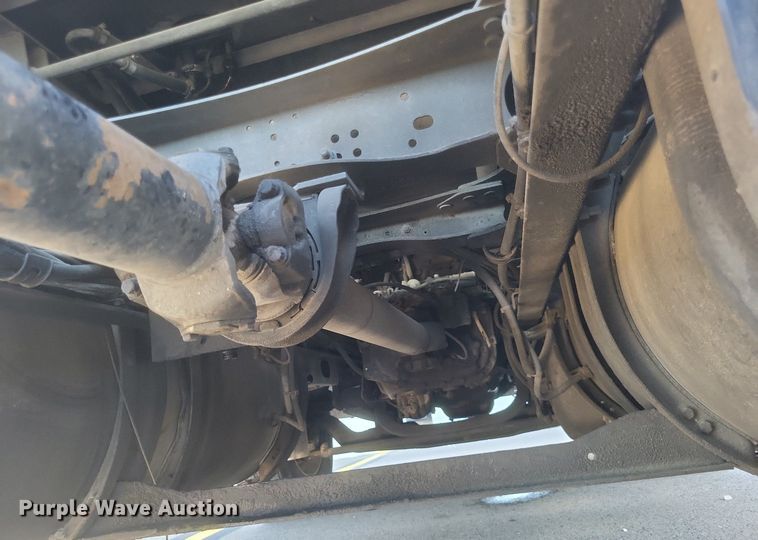 image for item DR4855 2006 Mack CXN613 semi truck