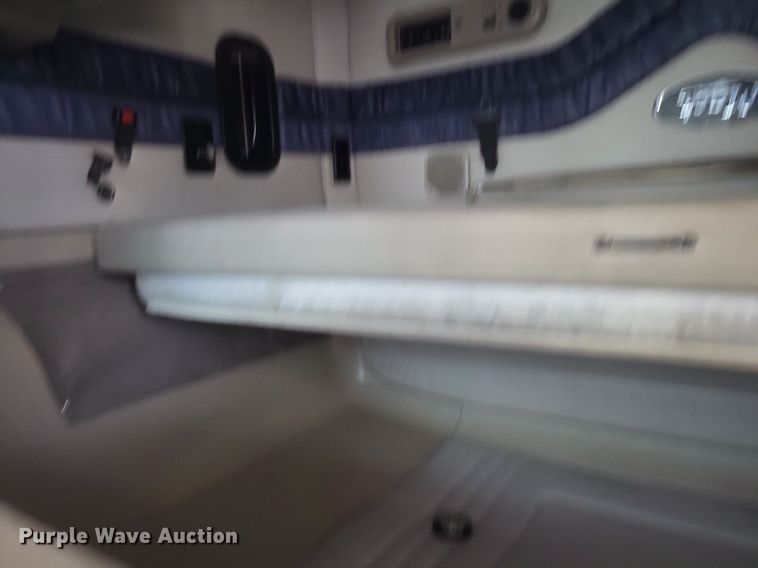 image for item DR4855 2006 Mack CXN613 semi truck