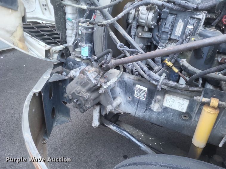 image for item DR4855 2006 Mack CXN613 semi truck