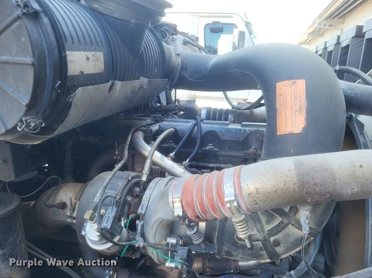 image for item DR4855 2006 Mack CXN613 semi truck