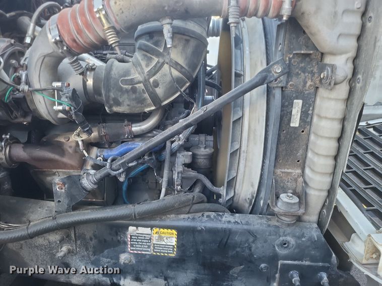 image for item DR4855 2006 Mack CXN613 semi truck