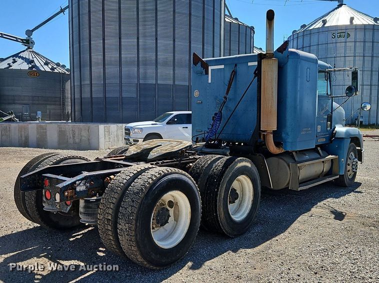 image for item DR8681 1995 Freightliner  FLD semi truck